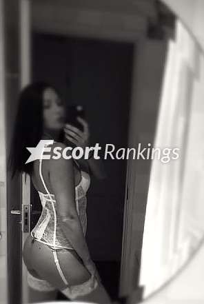 Picture 3 of Guildford escort: Abigail Spencer. 25-09-2023