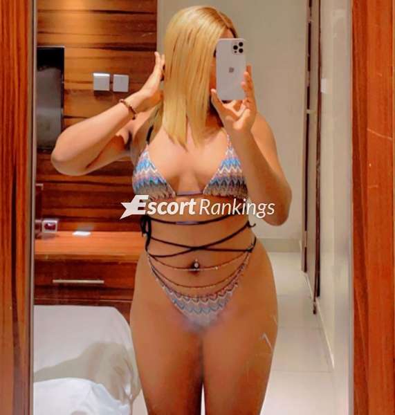 Picture 3 of Liverpool escort: Shelly. 06-03-2023