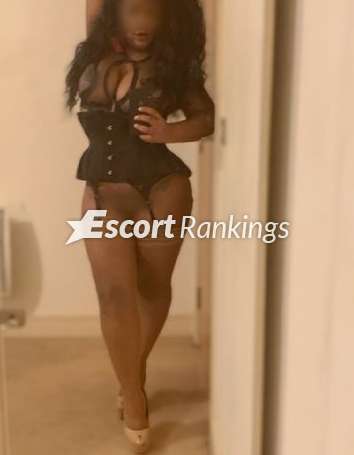 Picture 15 of Eastbourne escort: Ebony Lilly. 02-06-2023